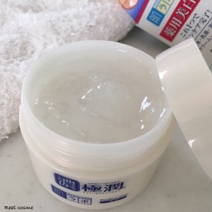 肌ラボ 極潤美白パーフェクトゲルのリアル女子評価 敏感肌 乾燥肌のスキンケアを本音でレビュー リアルコスメ